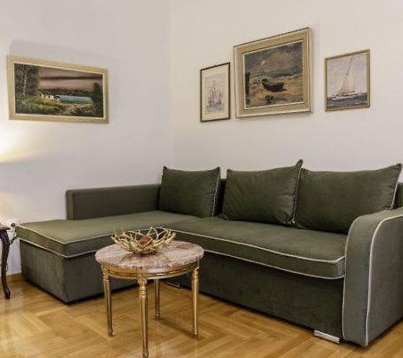 G102 Κεντρικό Πολυτελές Διαμέρισμα Apartment Волос Екстериор снимка