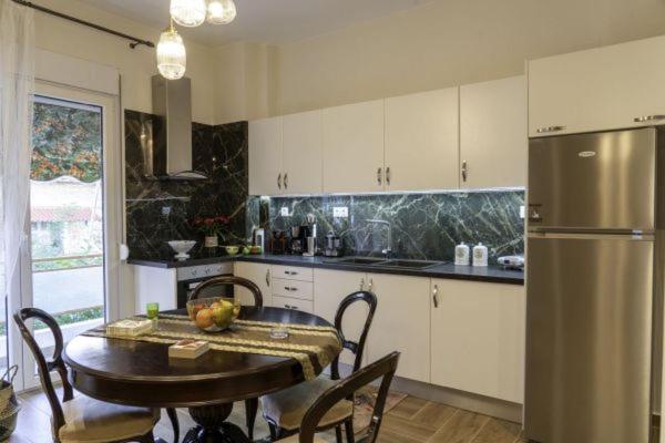 G102 Κεντρικό Πολυτελές Διαμέρισμα Apartment Волос Екстериор снимка